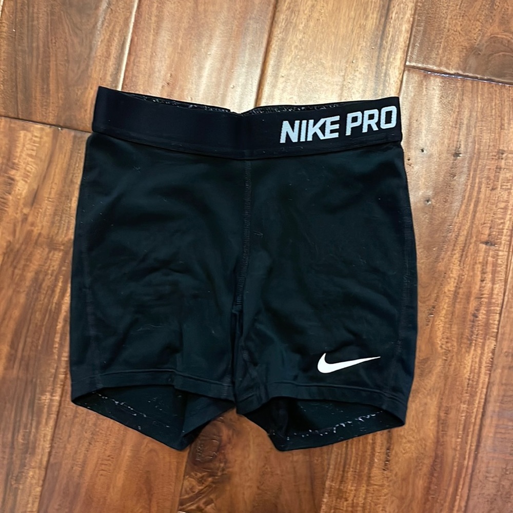 Nike pro